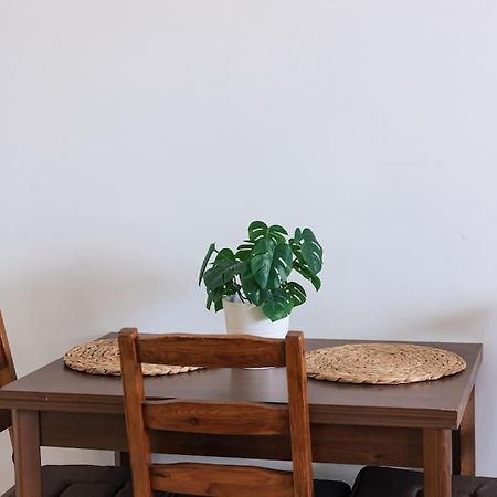 Seaside Escape Apartment Saronida Екстериор снимка