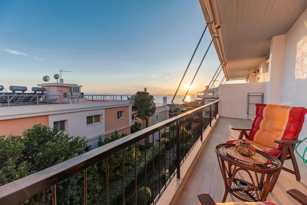 Seaside Escape Apartment Saronida Екстериор снимка